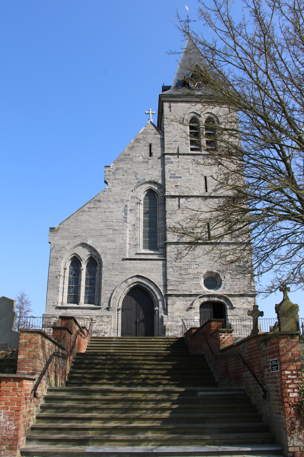 Voorgevel kerk Spiere